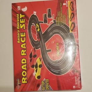 STREET POUNDERZ / 2 CAR & TRACK ROAD RACE SET / 1: